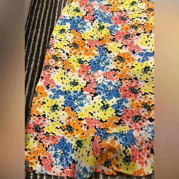 Loft size 2 ruffled floral skirt - Picture 6 of 8